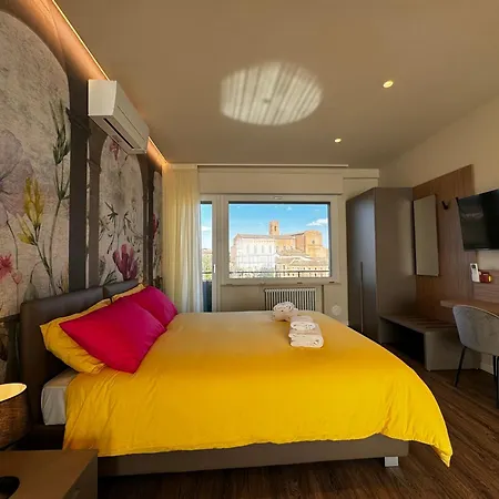 Skyline- 3 With View Διαμέρισμα