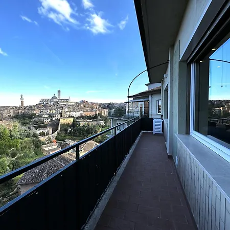 Skyline- 3 With View Апартаменти Сієна
