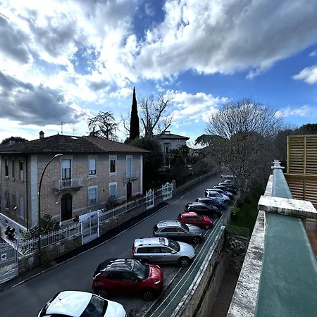 Skyline- 3 With View Sienne