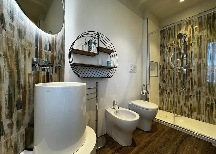 Skyline- 3 With View * 锡耶纳