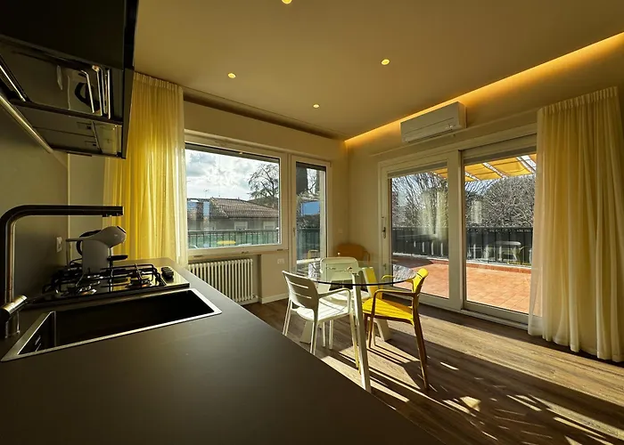 Skyline- 3 With View Daire