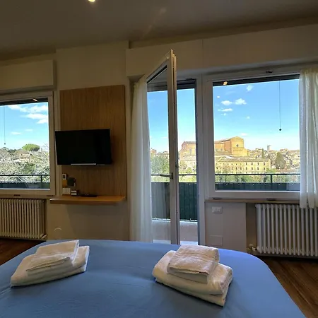 Апартаменти Skyline- 3 With View Сієна